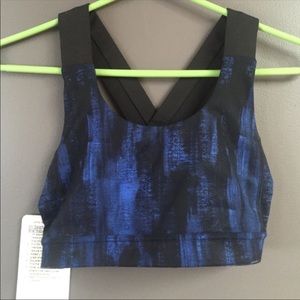 All sports bra adjustable size 6 - lululemon